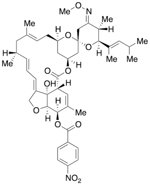 5-O-(4-nitrobenzoyl)moxidectin