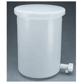 Thermo Scientific Nalgene 113 L (30 gal.) Cylindrical Tank with Cover and Spigot, LLDPE