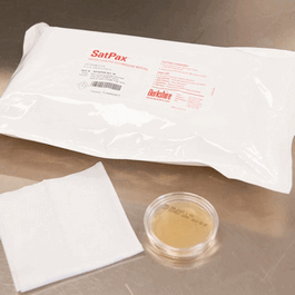 Berkshire 9 x 9 in. SatPax 670-R 70 Percent IPA Pre-sat Non-woven Polyester/Cellulose Blend Cleanroom Wipes with Knife-cut Edge, 75 wipes/pk, 12 pks/case