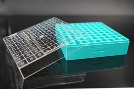 Cryo Box, for 0.5 mL Internal Thread Only, Polycarbonate, 10 x 10, 1/pk, 56/cs